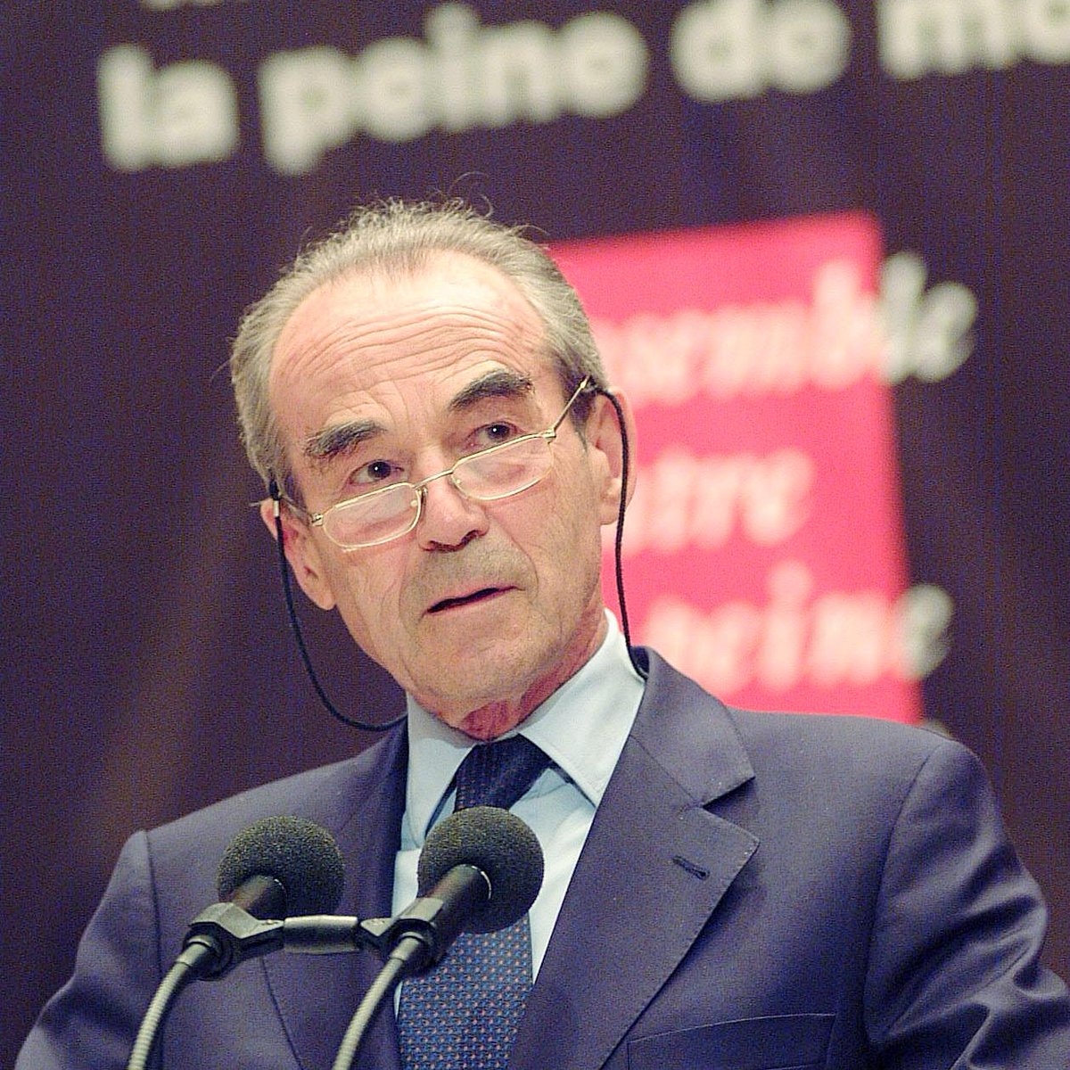 Robert Badinter au Conseil de l'Europe, à l'occasion du premier congrès mondial contre la peine de mort (22 juin 2001)