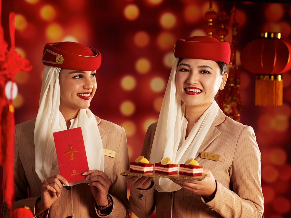 emirates's tweet image. It’s the Year of Dragon! We are celebrating Lunar New Year with special menus and lucky red envelopes. 🐉✈️🧧 emirat.es/vg4ep0