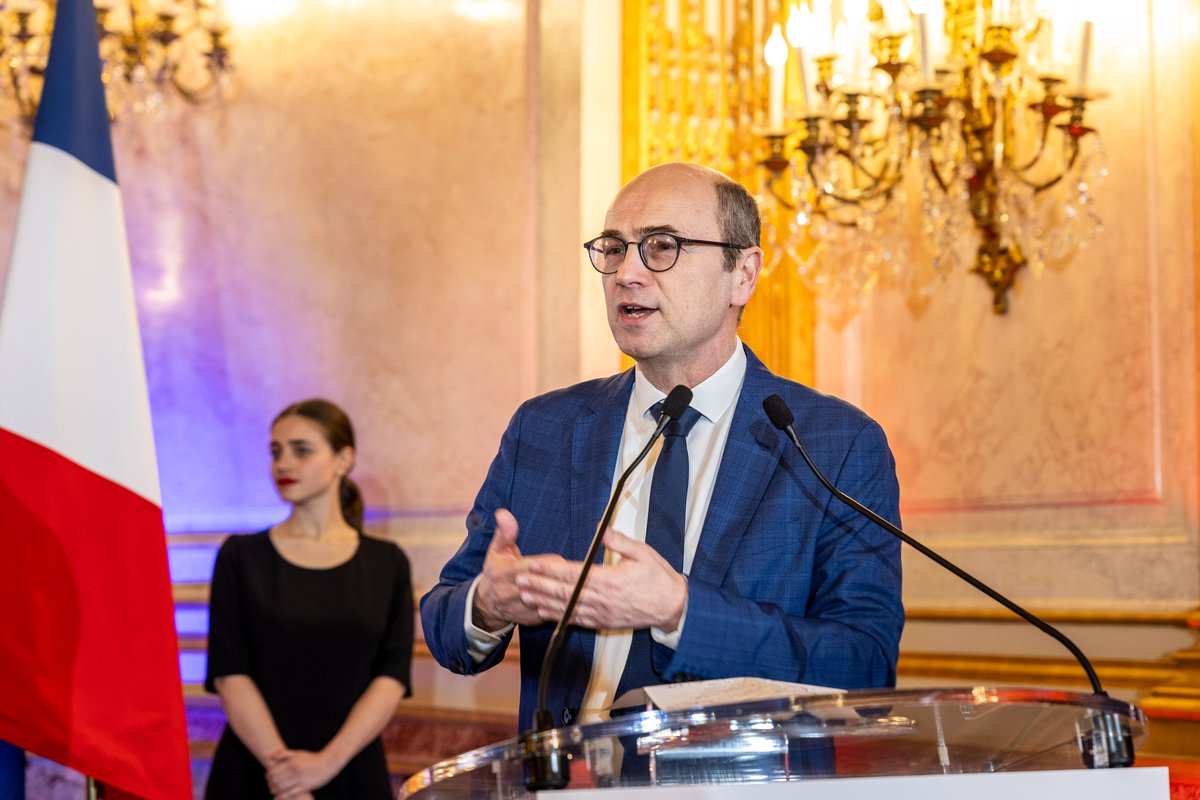 LoireBretagne's tweet image. 📸Retour en images sur la cérémonie des Victoires des @acteurspublics 2024 du 7 février à Paris, durant laquelle l'Agence de l'eau @LoireBretagne a été récompensée dans la catégorie "organisation" pour ses #accords de #résilience 🏆

Crédit photo : Vincent Baillais
@guttonm