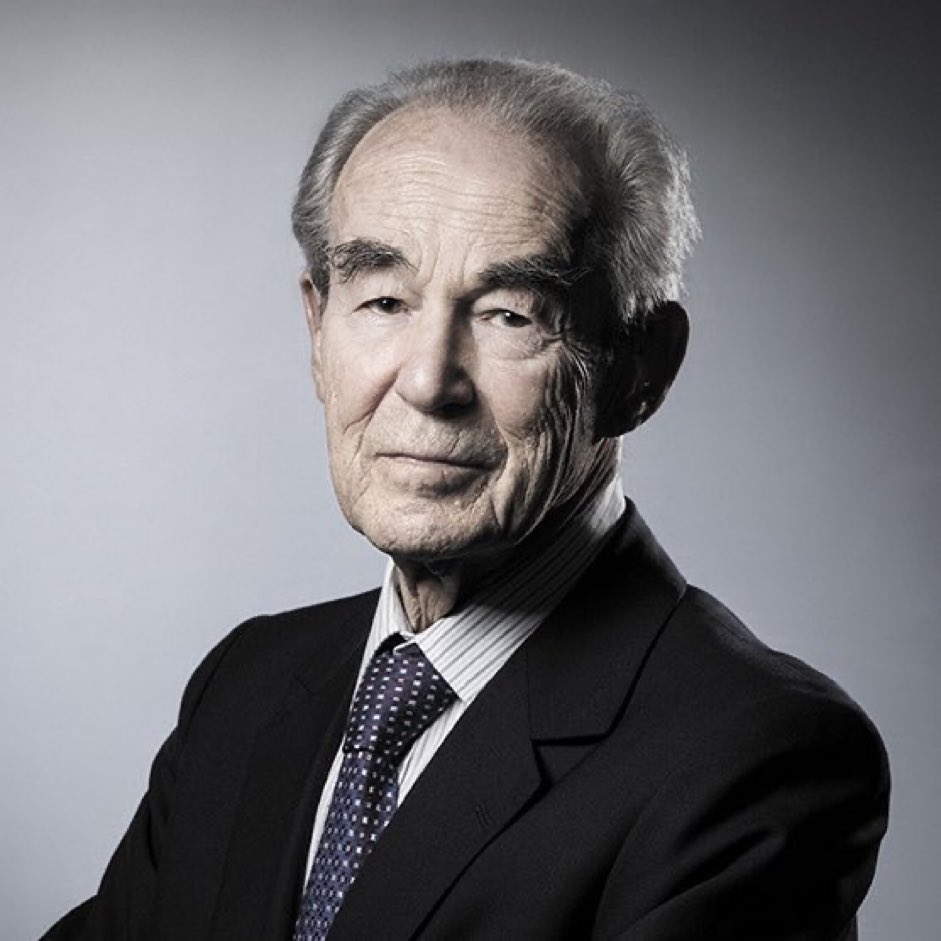 ChabanierCFTC's tweet photo. Très grande tristesse d’apprendre la disparition d’un homme d’Etat tél que Robert #Badinter.
Immense avocat, garde des Sceaux, il restera dans l’histoire comme l’homme de l’abolition de la peine de la mort. 
Infatigable défenseur des droits de l’Homme, il était aussi un combattant contre l’antisémitisme et l’homophobie.
Très grand respect à cet humaniste. 
Mes pensées fraternelles à son épouse, sa famille et ses proches. 
#CFTC