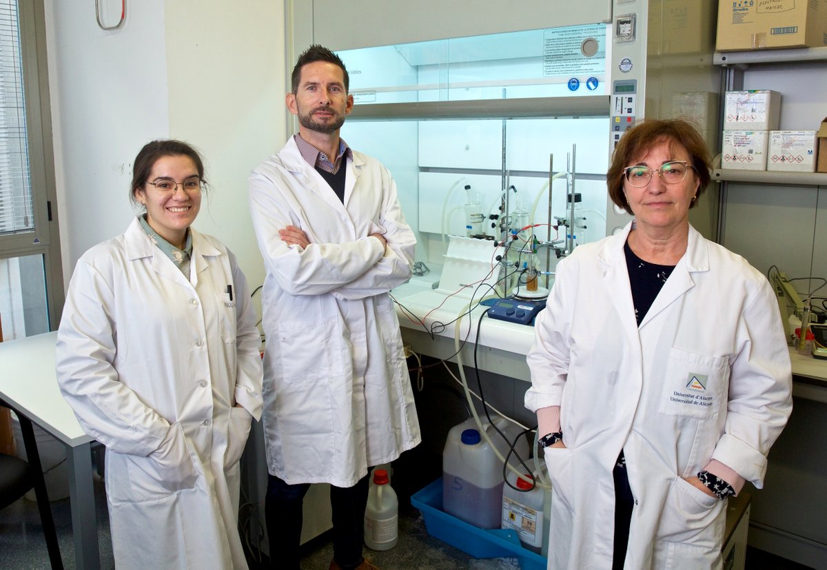UA_Universidad's tweet photo. Investigadores de la UA colaboran en el proyecto ReMETALIZA para recuperar metales pesados de la industria y reutilizarlos.
Más información en https://t.co/yoSaf9HiAp https://t.co/G23oD8eRtg