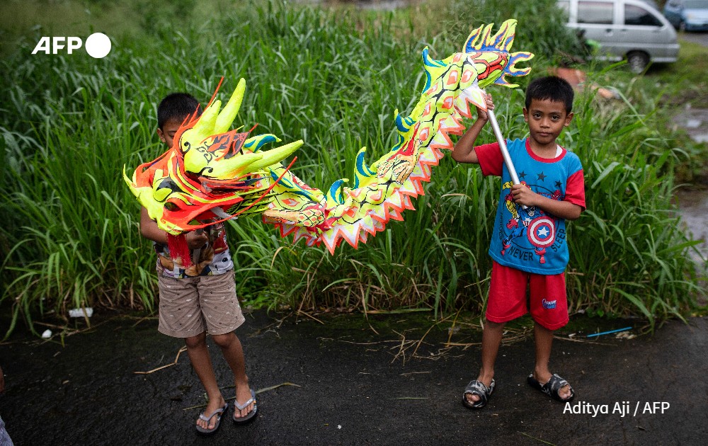 🐉🎆 Tomorrow is Chinese New Year of the Dragon!
📸 Some #AFP photos of the celebrations in Indonesia, Malaysia and China by <a href="/PPardo1/">Pedro Pardo</a>, <a href="/roslanrahmansg/">Roslan Rahman</a> and Aditya Aji.

#ChineseNewYear #YearOfTheLoong #LunarNewYear2024