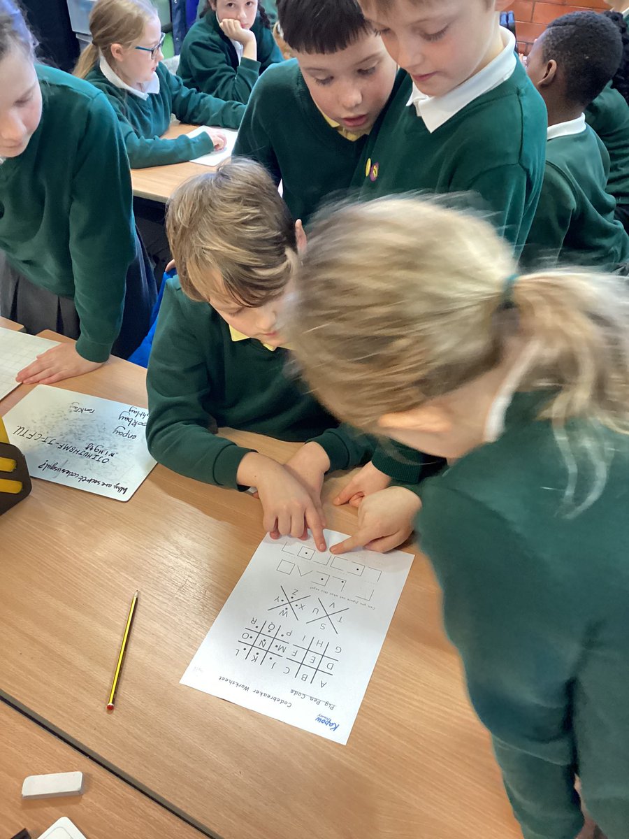 Year5Markeaton's tweet image. 🧠💪💚 Problem solving at its finest in Hazel Class! Today we are being WW2 code breakers! How would you fair? #MPSComputing