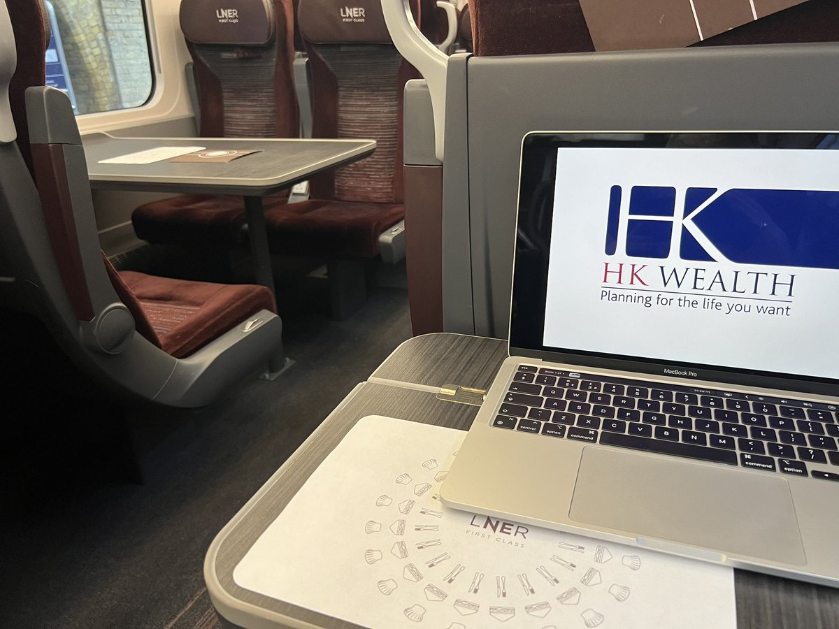 garryhale's tweet image. Another brilliant @thelangcat event in London. Great event, great people and great @nucleuswrap after party. Many thanks all! #langcatlive Now to relax and #regenerate on journey home 🏴󠁧󠁢󠁳󠁣󠁴󠁿