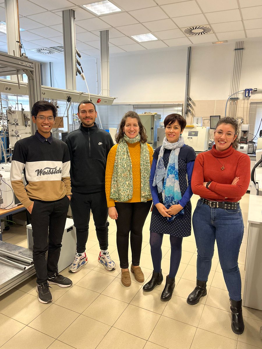 Catalysis and Materials UCLM (@catmat_uclm) on Twitter photo 🆕These days, we have had the pleasure of welcoming Dr. <a href="/nieves_ls/">Nieves López-Salas</a> from <a href="/unipb/">Universität Paderborn</a> in the framework of establishing new experimental avenues of collaboration
👉She has also been teaching in the master's degree of our department <a href="/IngQuimicaUCLM/">Ingeniería Química UCLM</a> <a href="/FCTQ_uclm/">Facultad CyT Químicas</a>
♻️Keep going 🆕These days, we have had the pleasure of welcoming Dr. <a href="/nieves_ls/">Nieves López-Salas</a> from <a href="/unipb/">Universität Paderborn</a> in the framework of establishing new experimental avenues of collaboration
👉She has also been teaching in the master's degree of our department <a href="/IngQuimicaUCLM/">Ingeniería Química UCLM</a> <a href="/FCTQ_uclm/">Facultad CyT Químicas</a>
♻️Keep going