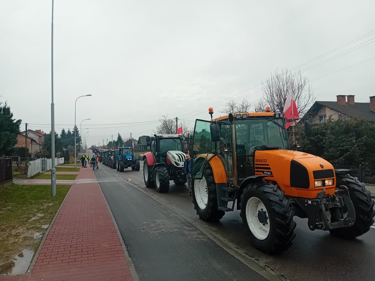 UrsusWich's tweet photo. Walczymy o zdrową,Polską żywność. https://t.co/9F1qf1wmgo