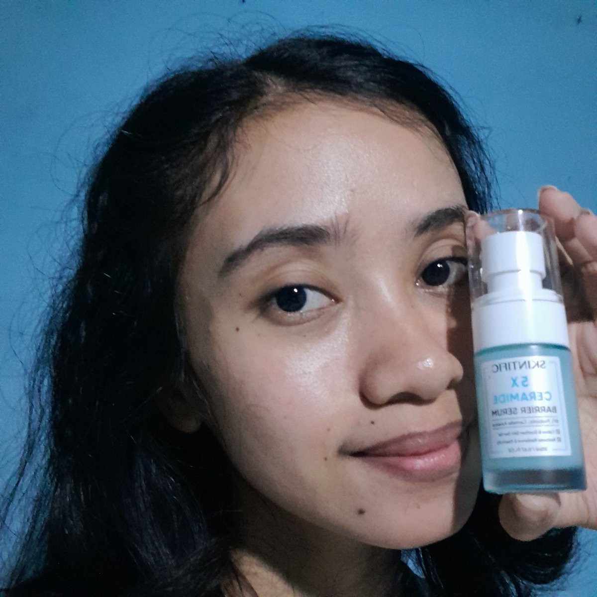 windsteria's tweet photo. Progressnya ada bgt nih pake ceramide serum satu ini😭💖
Ngga salah emang kalo jadi hidden gem andalanku tiap kulit lagi sensi-sensinya trs gampang breakout, pilihan yang tepat &amp; wajib direpurchase~ ngga rugi dong! https://t.co/VC1Kyc0BBT