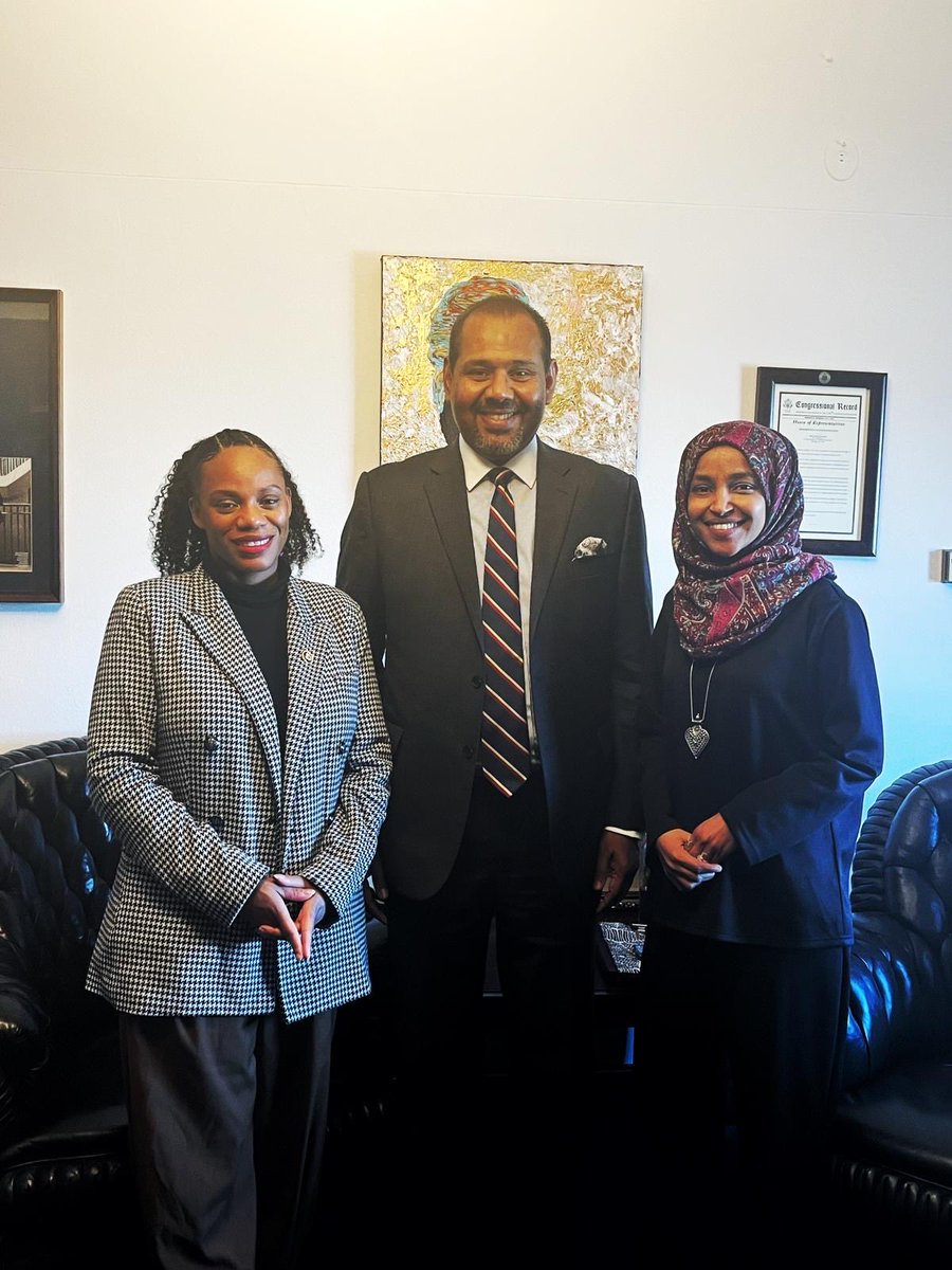 It was an honor to meet with Rep. @Ilhan Omar & @RepSummerLee! I am grateful for their leadership as powerful voices for human rights and for their continued support for the demands of the Tamil people for justice & accountability for genocide and a lasting political solution.
