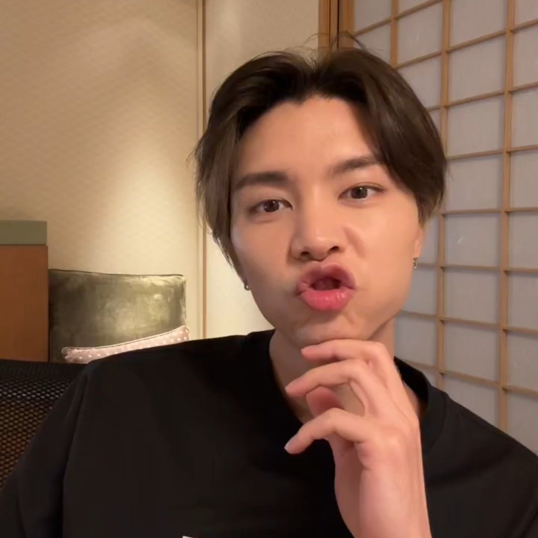 jsuhsource's tweet photo. johnny noot noot 😗 https://t.co/oQEZ80mSCI