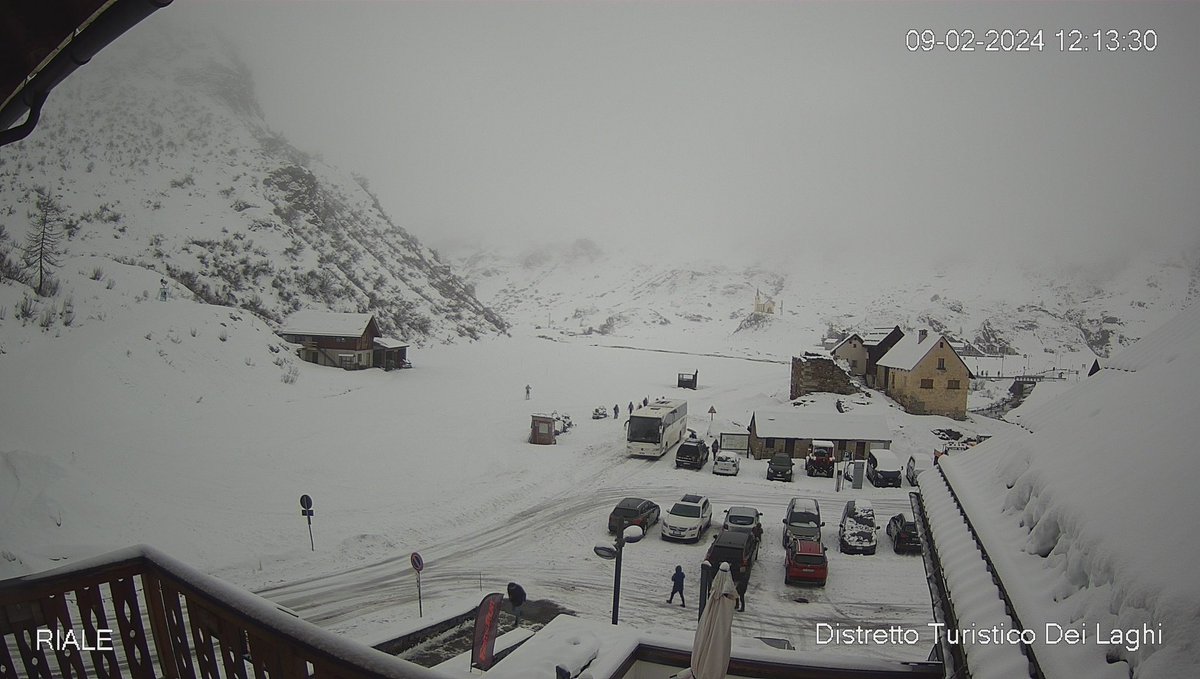 MeteoNatural's tweet photo. Qui ci troviamo a Riale di Formazza (VB) a 1.730 m s.l.m. dove sta attualmente nevicando. ❄️
📷 @lagomaggiore_turismo
09/02/24
Seguici su https://t.co/Qn8CGBF0Dg
#naturalmeteo #natura #neve #alpi #valformazza #rialediformazza #riale #verbanocusioossola #piemonte #montagna https://t.co/YL1VAHYpHv