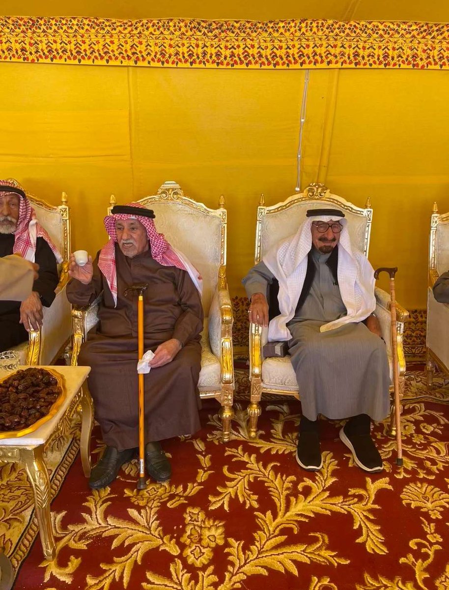 Bin5ald911's tweet photo. حفل غداء ( العماير ) اليوم الجمعة الذي اقامه الشيخ : حمد الفارس الخالدي لأبناء عمومته في النعيريه 

#السعودية
#مدينة_عنك 
#الكويت https://t.co/rrJhtFjcZW