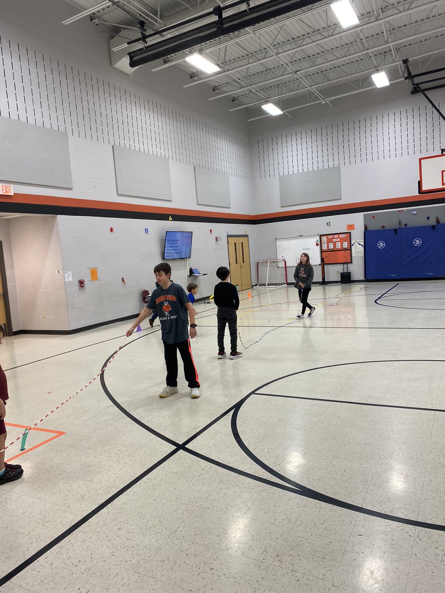 4th and 3rd graders turned the long rope for kindergarten. They were a big help!