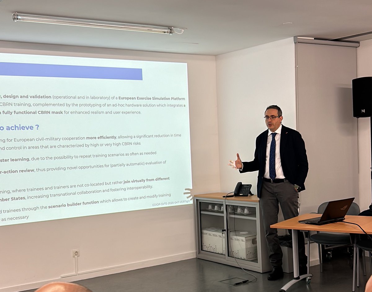 H2020Including's tweet image. Now a presentation from a #EUproject which is dealing with #VR! Massimiliano Guarneri from @ENEAOfficial is currently presenting the @VERTIgO_EDIDP which is integrating VR headset and a fully functional #CBRN mask. Interesting collaboration ahead.