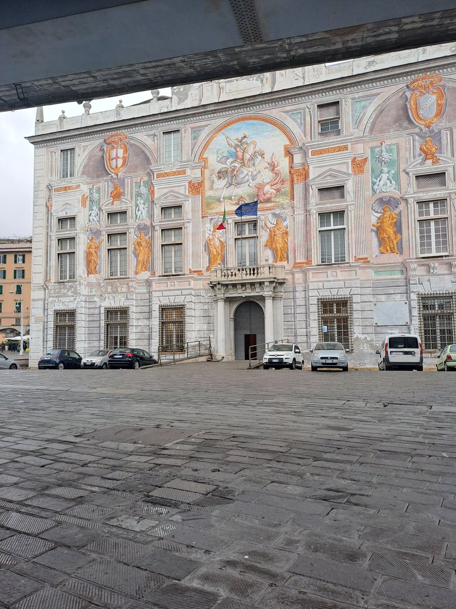 andreadortenzio's tweet photo. E anche quest'anno siamo qui...Assiom forex, nell'amata Genova #asfx24 #banche #bankitalia https://t.co/4J2FgCd4kM