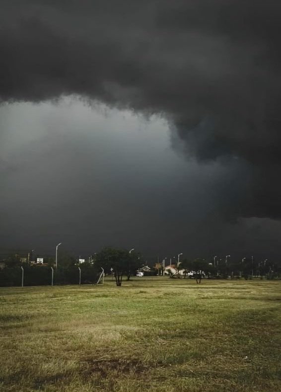 todos odian este clima pero yo lo amo