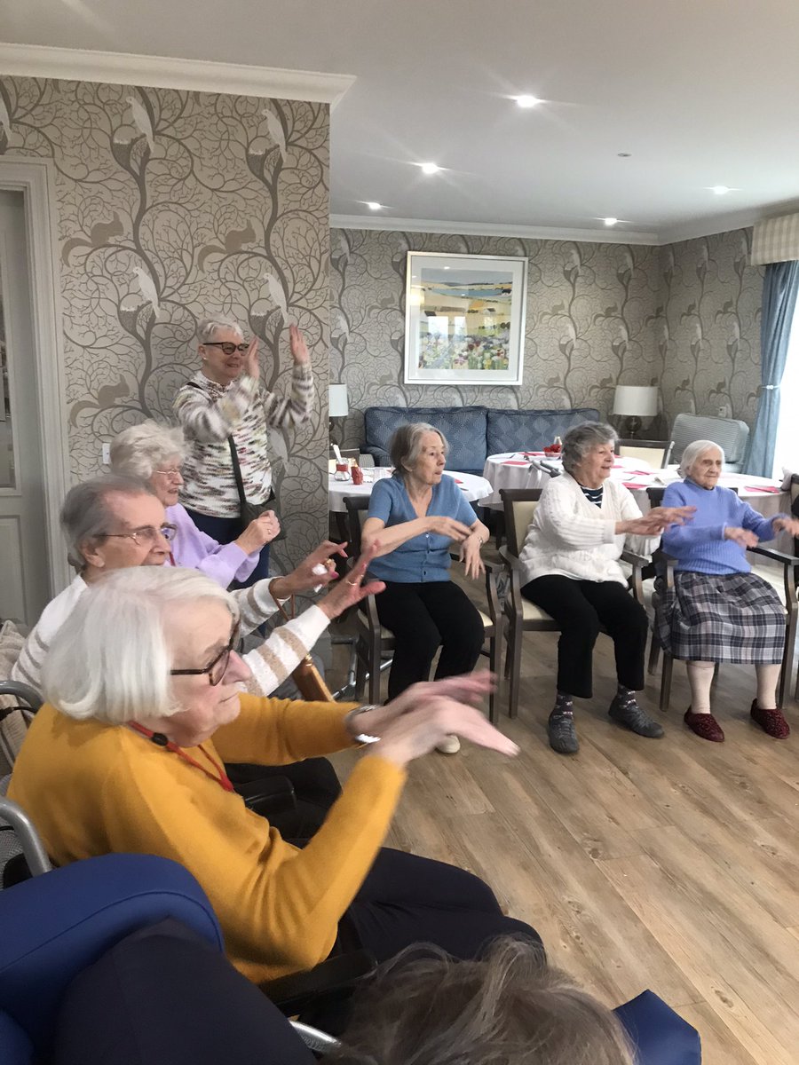 It’s feel good Friday & we are embracing the joy of movement with our great @anchorzestwell1 keep fit class! We are pleased to say that nearly 40% of our residents now making this a regular part of their routine! Kudos to our residents for embracing a more active lifestyle! 💜🏃‍♂️