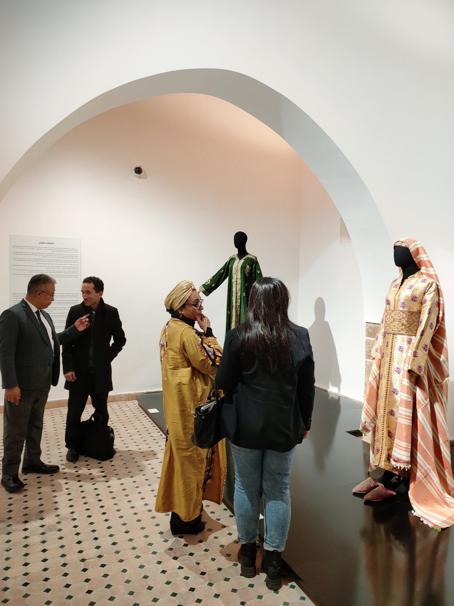 FNMusees's tweet photo. Hier a eu lieu le vernissage de l’exposition « Aux fils du caftan marocain » aux Oudayas, musée national de la parure, marqué par la présence de personnalités diplomatiques, de créateurs et de passionnés du caftan. https://t.co/LalggPiUxo