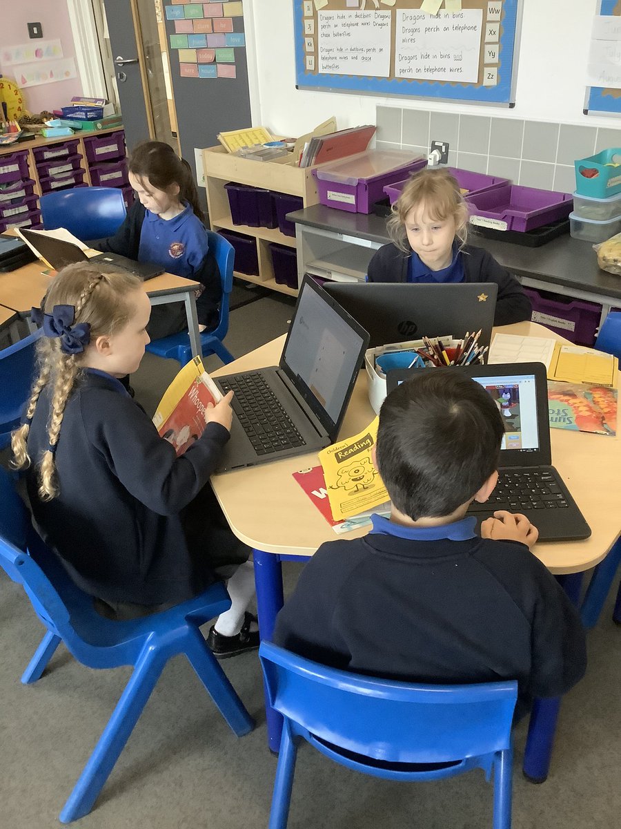 halebank_sch's tweet image. Willow Class have logged on to Bug Club to play phonic games and read books. They can do this at home too 🙂👍🏻🔤 #bugclub #phonics #practiceathome