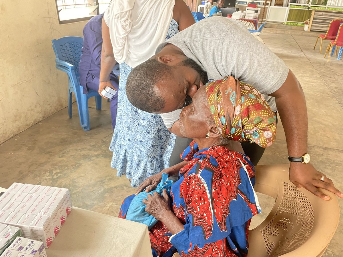 Thomas_Ampem_'s tweet photo. My free Eye Screening, Medication and Provision of Eye Glasses began this morning at Fintey in my beloved Asuogyaman Constituency. As at  8am this morning, hundreds of residents of Fintey and its adjourning communities had already gathered at the premises of the Methodist Church. https://t.co/IGoYTKRNe0