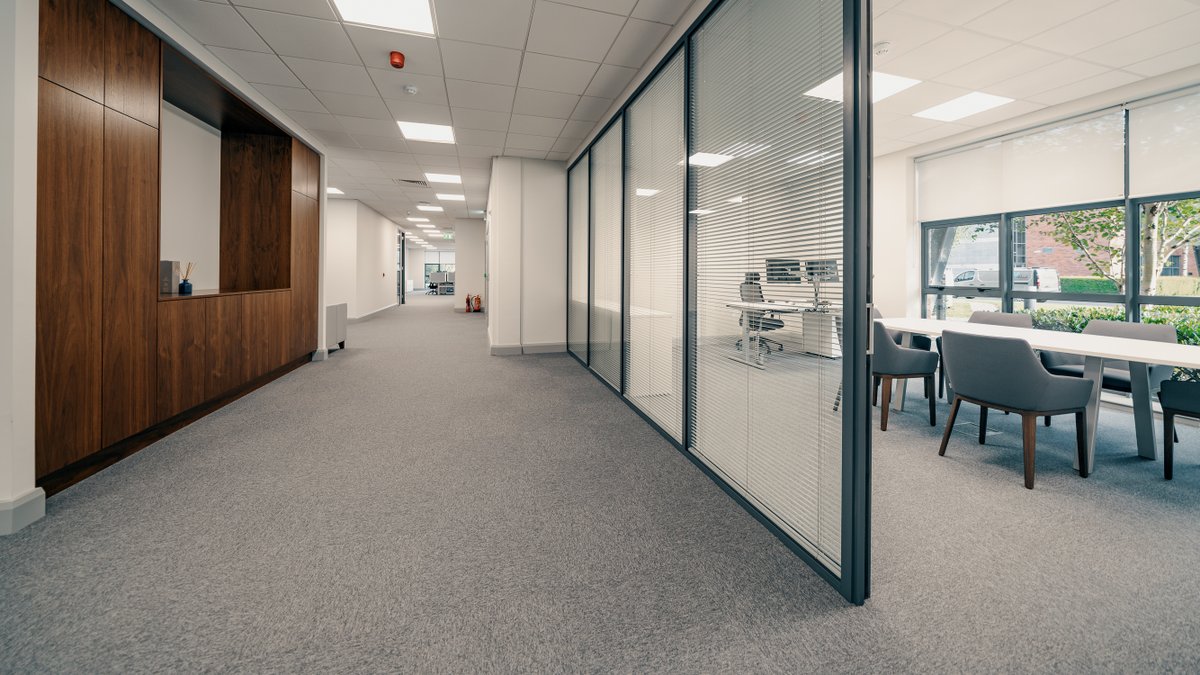 Huntoffice Interiors tweet media