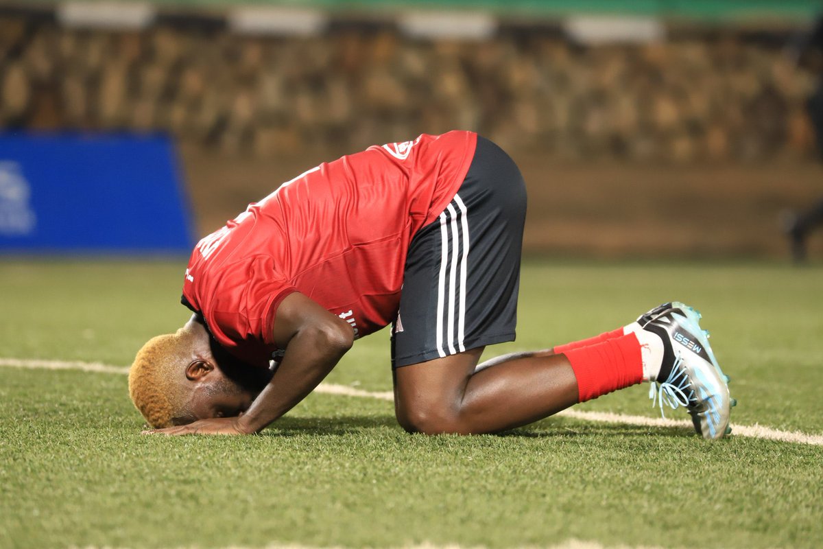 PulseSportsUGA's tweet image. Happy Friday to y'all 🕌

@YunusSentamu12 

#PulseSportsUGA #StarTimesUPL #UPLLive #VIPGAD 📸: @sportslens1