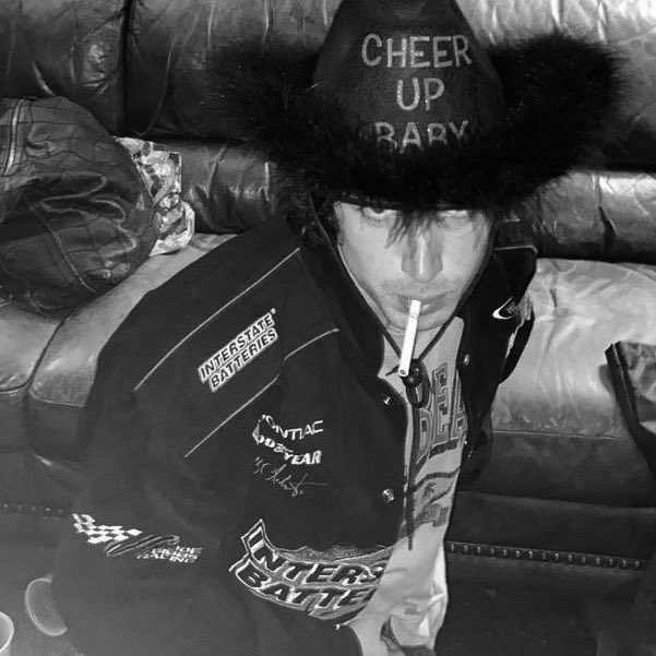 Pravasta Fahrrad. tweet media