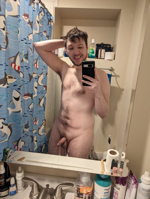 Henlo 😝 https://t.co/VRpM775T3e<a href="/tag/egg"class="tags"><span>#egg</span></a>