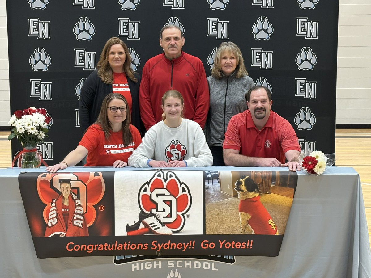 ENHSTrack's tweet photo. This week, Sydney Stodden signed to compete at the collegiate level with USD Track &amp; Field! Sydney has been a leader on our team since day one, holding numerous school and state records. We are overjoyed for Syd and will miss her greatly!

Congrats, Sydney and GO YOTES! ❤️🤍 https://t.co/JklhXlQU04