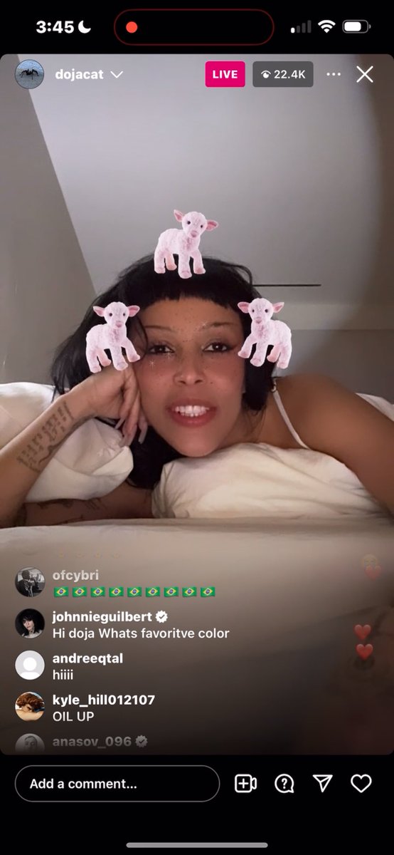 k0rnbreadluvr's tweet photo. thread of johnnie in doja cat chat before she got mad😭 https://t.co/Rqsecxm400