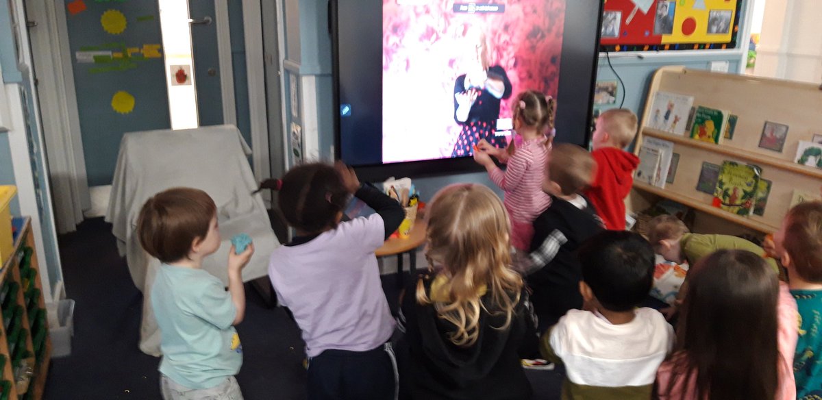 Lower Wortley Primary School tweet media