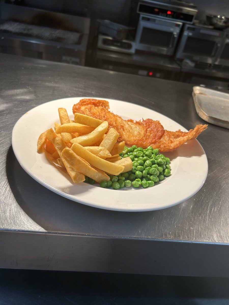 Polite_Vicar's tweet photo. FISH FRIDAYS 🐟

If you like fish dishes then try our … 

• HAND-BATTERED FISH on our 2 classic dishes for £11.99 menu, available all day Monday to Friday!

• WHITBY SCAMPI is also on our 2 classics menu 

The choice is yours 😍

#fishfridays

https://t.co/NxojtlNYGP https://t.co/fR8fKf06oK