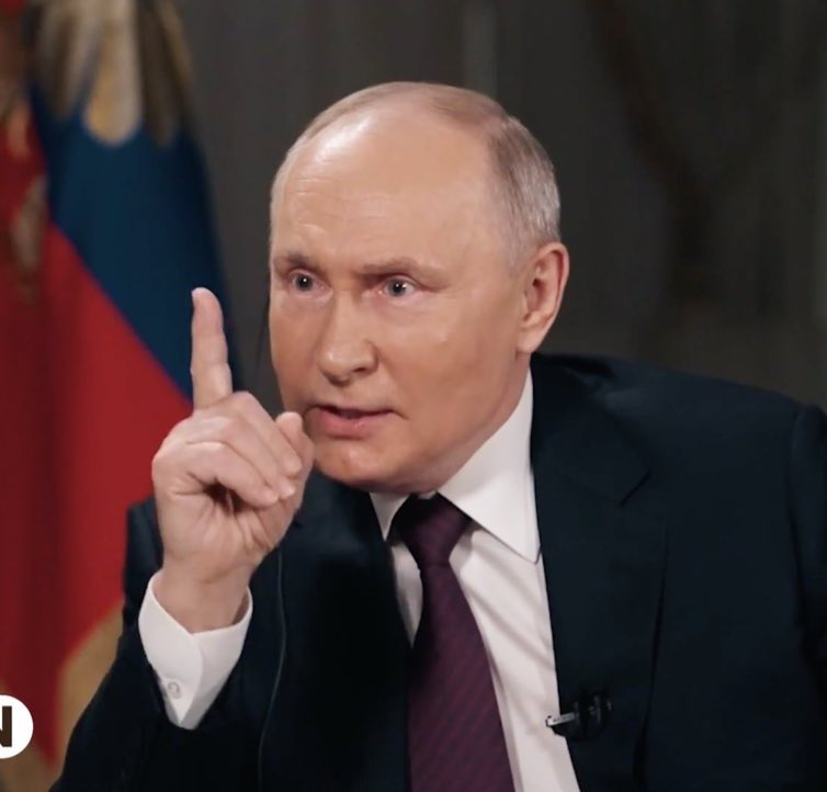 Pokud by se někdo chtěl podívat na rozhovor Putina s Putinem, tak tady je manuál - mé noční poznámky ze sledování:
1:00 Tucker: Putin byl upřímný a věří tomu, že má nárok na části ***ZÁPADNÍ*** Ukrajiny
1:30 Tucker říká, že začal 22. února 22 "konflikt" na Ukrajině. Realita: