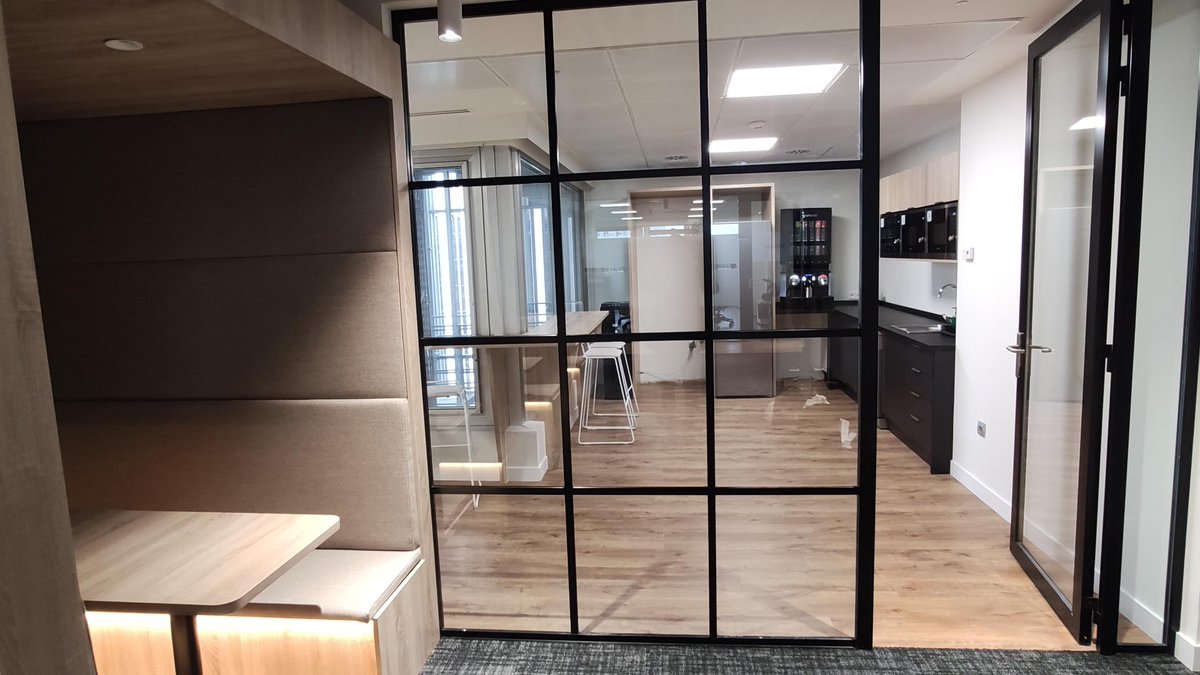 NETWORKIA Business Center tweet media