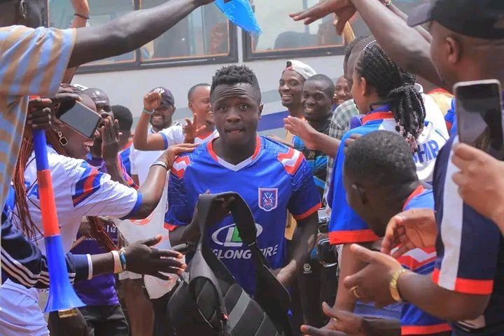 dailysportsug's tweet image. Arrival 📸

@SCVillaJogoo

#KITSCV
#TheJogoos🔵