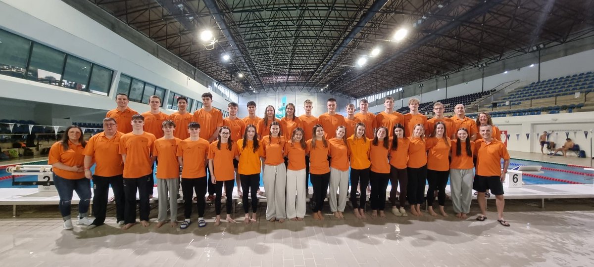 The Team are fresh out of the pool from their pre meet training session in Lisbon this morning.