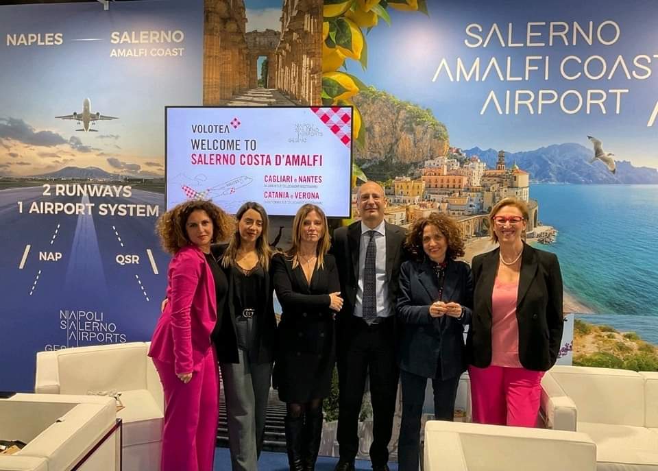 flysalerno's tweet photo. @volotea annuncia i voli da/per Salerno a partire dall'11 Luglio 2024.
Destinazioni : #Catania #Cagliari #Verona #Nantes  

@CTAairport @CTAairport @AeroportoNapoli https://t.co/Iiayku4TM2