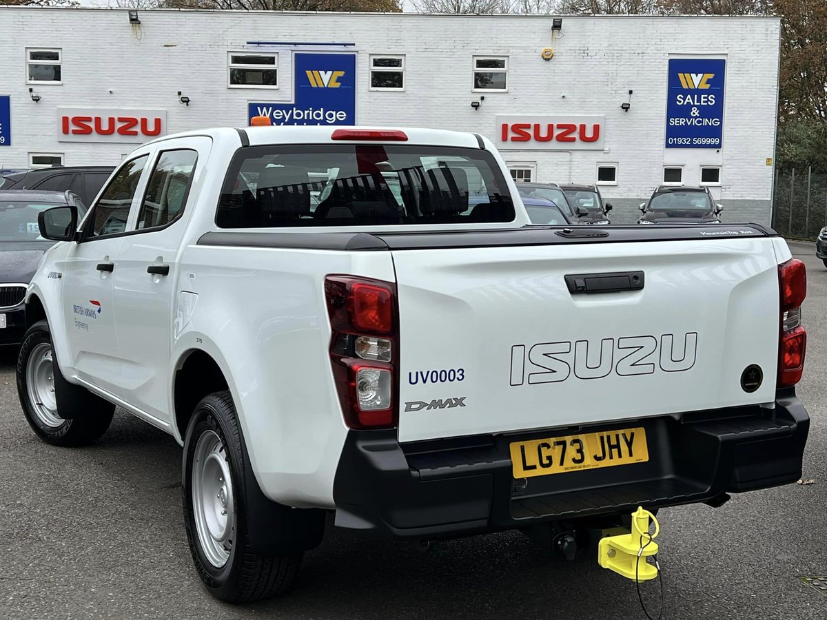Press release: Isuzu D-Max strengthens British Airways groundwork ✈️

isuzumedia.co.uk/releases/451

#Isuzu #DMax #DrivenToDo #BritishAirways #WeybridgeIsuzu #Fleet #Gatwick #Heathrow