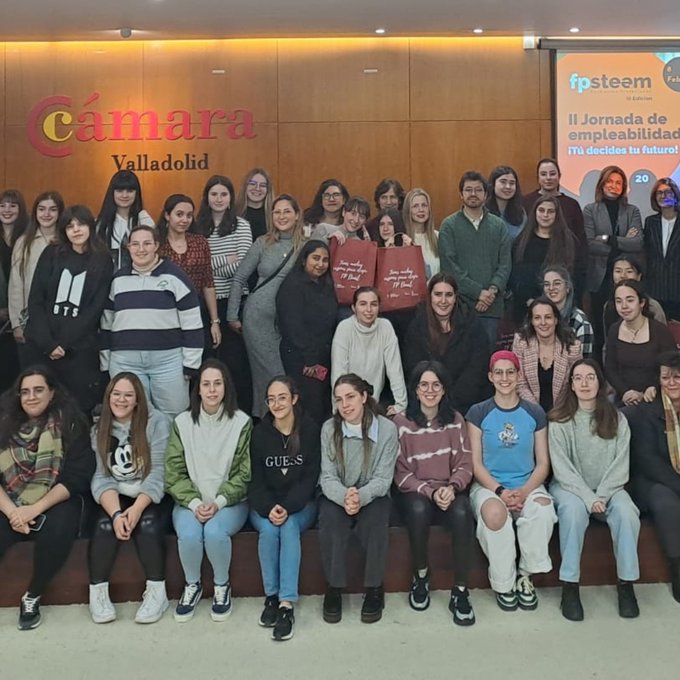AVametal's tweet photo. Ayer  participamos en una mesa redonda dentro de la jornada de #empleabilidad sobre #FPSTeam organizada por @cam_valladolid, Fundación ASTI, @CABK_Dualiza y @EFCyL, cuyo objetivo es ayudar a los estudiantes a mejorar sus habilidades personales a la hora de buscar su primer empleo https://t.co/7PsnLHipLu