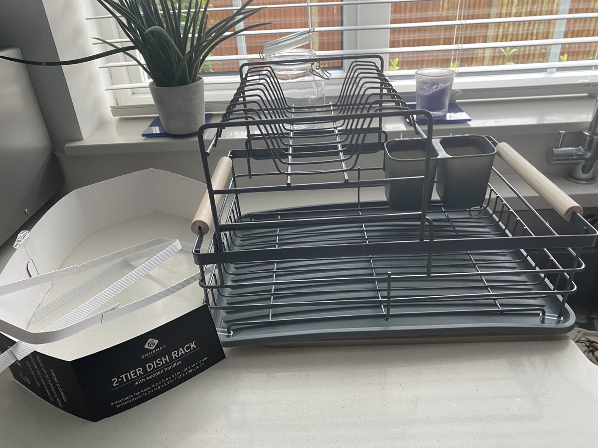 gem_hyslop's tweet photo. @TKMaxx_UK hi, just purchased a draining rack, got it home and unpacked it and noticed a crack in the base. Can I return, I have the receipt, even though all packaging has been cut? Thank you https://t.co/pH76D79vPM