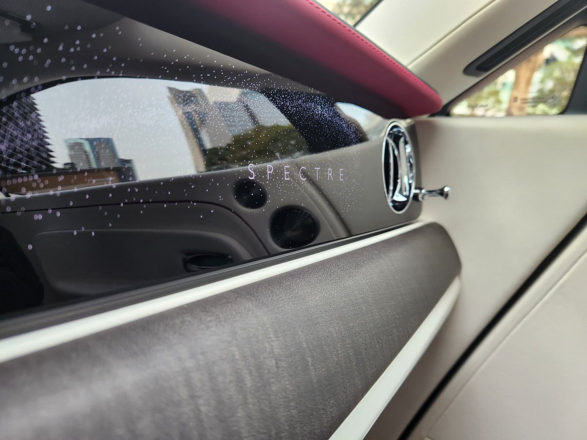 SHUN76381213's tweet photo. Test drive...これはスゴいわ
#spectre
#23inch https://t.co/fqX7d2KcgF