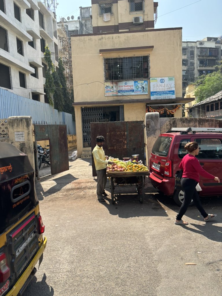 anil_chheda's tweet photo. @mybmcWardHW @mybmc 

Mumbai police https://t.co/ACeuWMt922