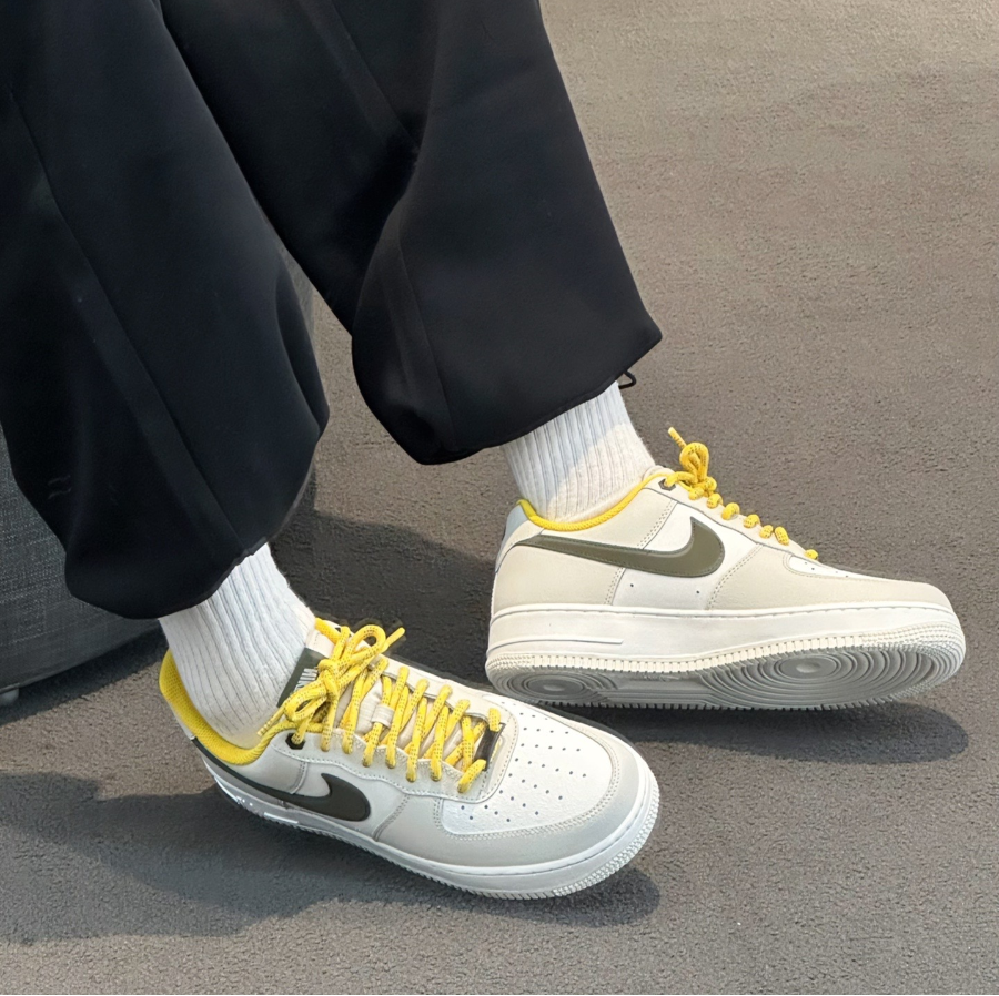 nike air force 1 07 premium light bone