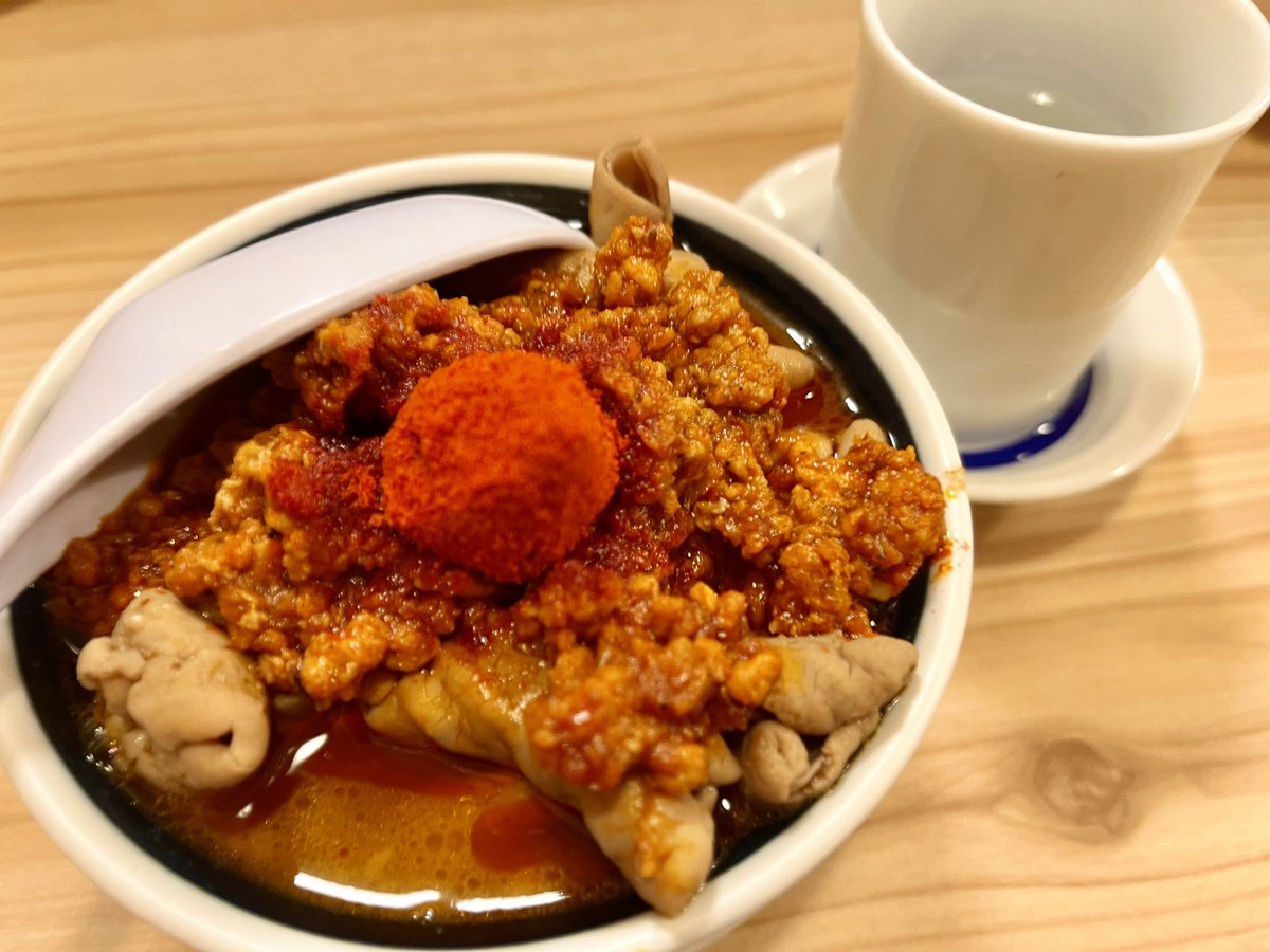 ayay_ksyws_i99's tweet photo. 新規開拓〜
麻辣もつ煮が辛い〜！！ https://t.co/jJRgZp2IyH