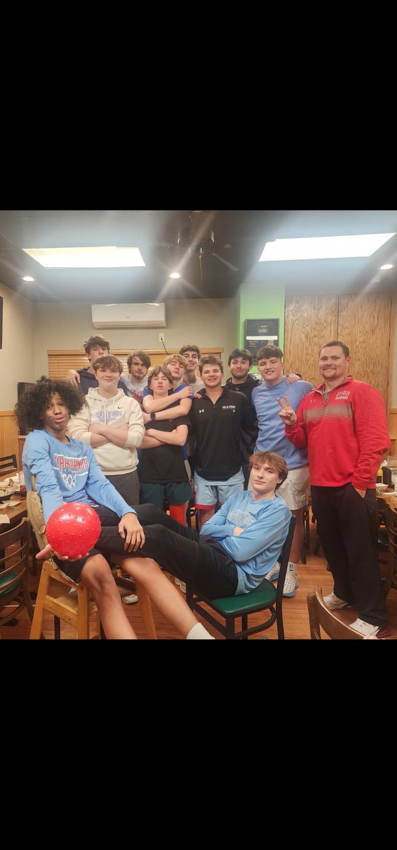 coachowen15's tweet photo. Season endings are always tough. This group of young men battled and battled. Memories were made. Lessons learned. Thankful I got to coach them! It didn't quite play out as planned, but that happens sometimes. I believe we all are better for this journey. #GoAtomics https://t.co/5iLkTMPLUO