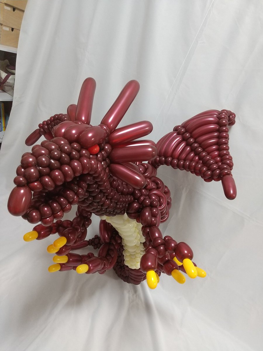 Huggy_balloon's tweet photo. 2024/01/25
ドラゴン
Dragon
Color Quest Cranberry
製作時間:600mins
使用本数:120本
#バルーンアート #ツイストバルーン
#風船 #balloonart #balloon #balloonmodelling #balloonfigure #造型氣球
#colorquest #ドラゴン #Dragon https://t.co/seTPtuM6ri