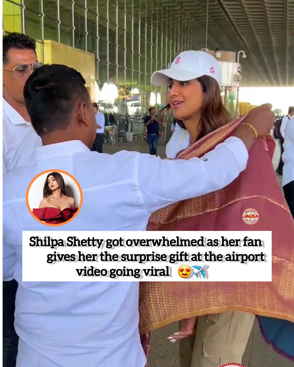 BollywoodJalsa's tweet photo. Shilpa Shetty got overwhelmed as her fan gives her the surprise gift at the airport, video going viral #ShilpaShetty #ENTERTAINMENT #bollywood #bollywoodjalsa https://t.co/xN0tILzwHp