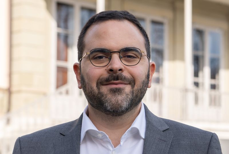 Welcome to our new Visiting Fellow, Dr Stavros Pantazopoulos! During his time with us, he will focus on the protection of the #environment in #armedconflict & the initiative to criminalize conflict-related environmental harm & the crime of #ecocide. geneva-academy.ch/news/detail/68…