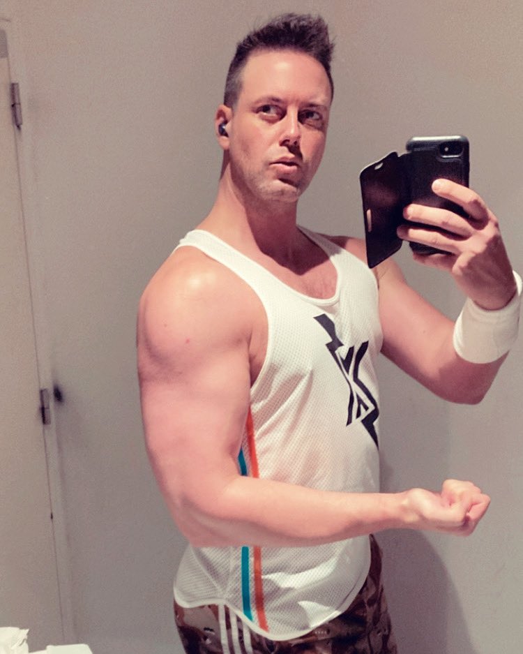 TomLeeBE's tweet photo. A good pump it wasππͺπ½π³οΈβπ
#tomlee #tom #lee #dancer #performer #artist #disco #dance #ttv #twitch #affiliate #twitchaffiliate #gay #gayboy #gayman #gaymer #gayguy #gaygym #gym #gymunicorn #fitness #fy #fyp #arms #armsday #biceps #summerbodyrendering #summerbodyinprogress π¦ https://t.co/MjrcGGQbxJ