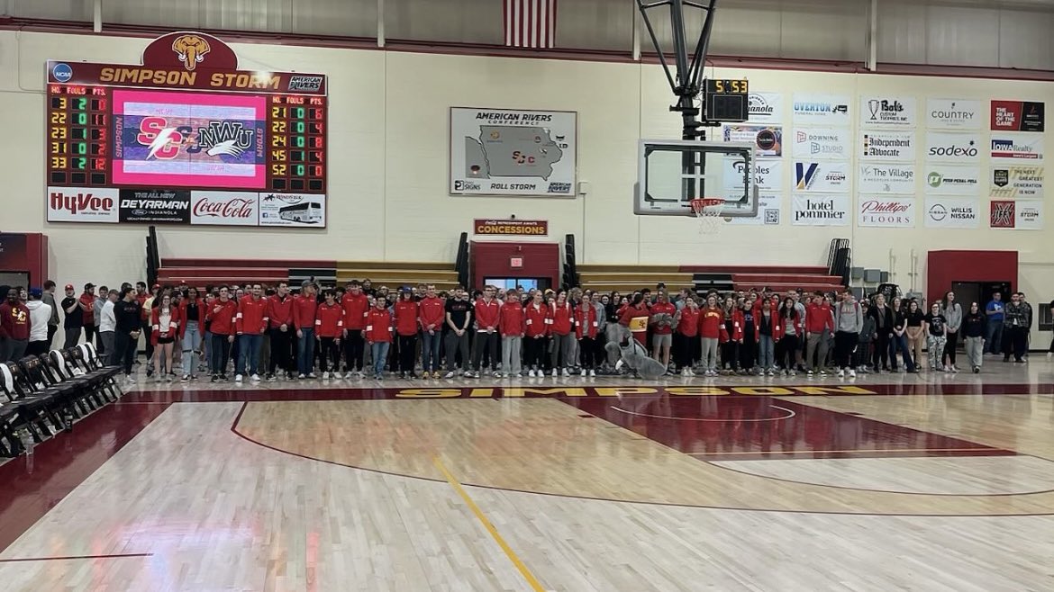 jaybyers's tweet image. This week, @StormSports recognized more than 240 @SimpsonCollege student athletes with a cumulative 3.5 GPA or higher! How awesome is that! Roll Storm!