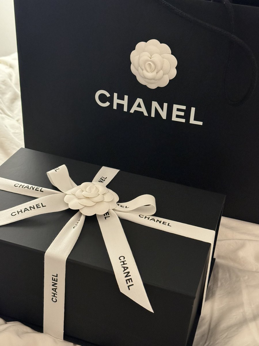 secondzero22's tweet image. 🖤🤍